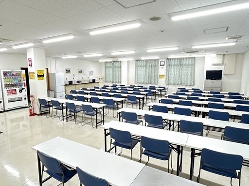 【広い休憩室を完備！】設備も充実してる！