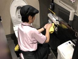 株式会社ワンダフルクリーン　福岡営業所