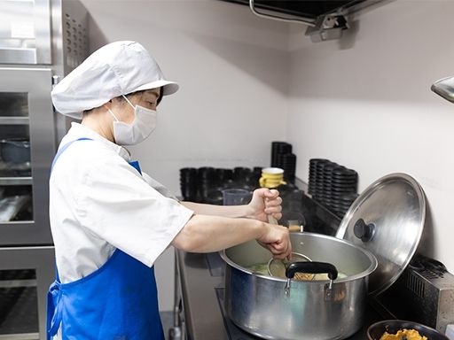 令和食品　株式会社