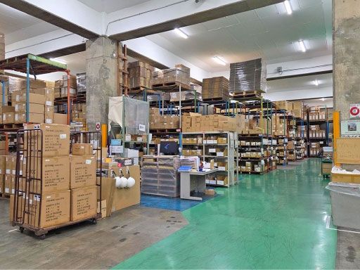 ケイヒン株式会社　板橋流通センター