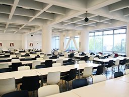 有限会社イイオ　多摩美術大学店