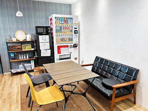 ★土日祝休み・週2日1日4ｈ～勤務OK