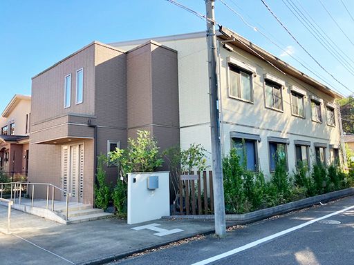特定非営利活動法人　やすらぎ