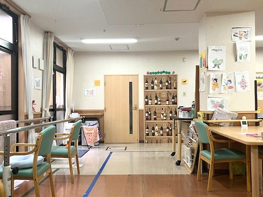株式会社るりいろ　住宅型有料老人ホームよりあいの家